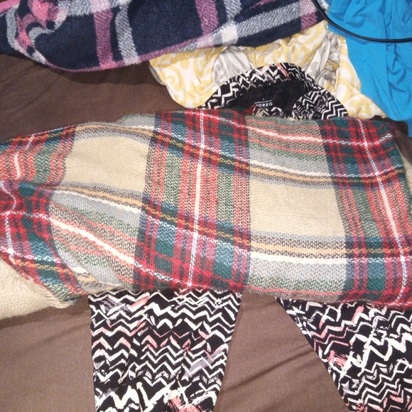 Blanket scarf - Picture 3 of 3